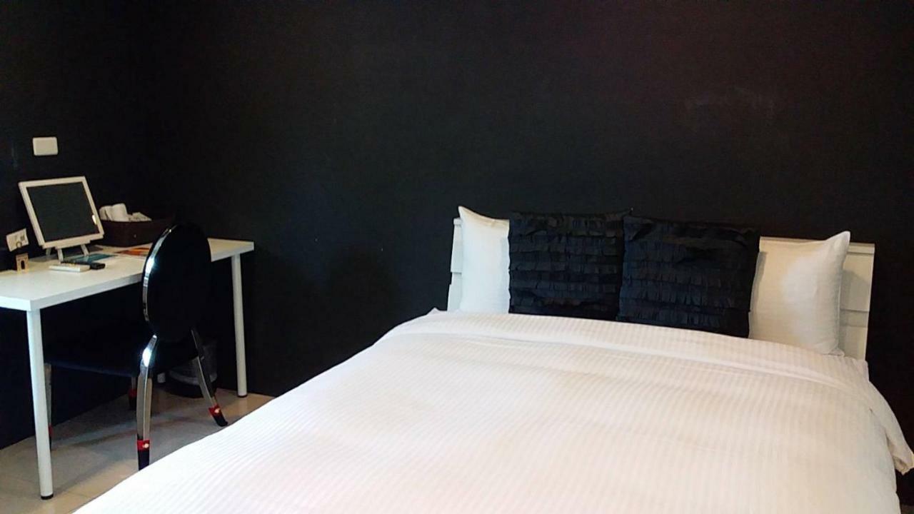 H Inn Taichung Extérieur photo